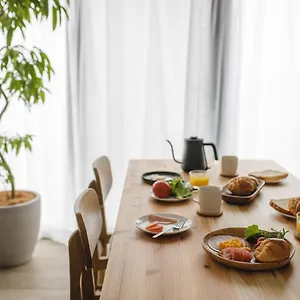 Three 아파트호텔